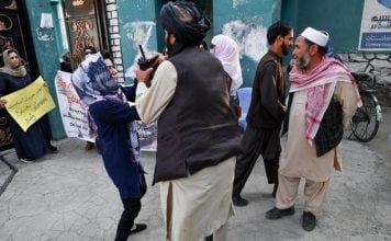 αφγανιστάν-διέλυσαν-με-βία-συγκέντρω