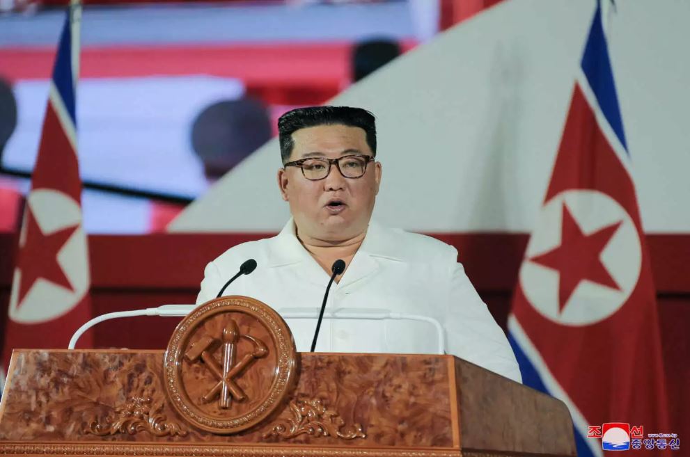 «Έτοιμα τα πυρηνικά μας»: Ο Κιμ Γιονγκ Ουν επέστρεψε στις απειλές